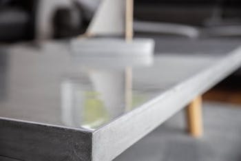 Durchsichtige Tischdecke für Holztisch — Auswahl