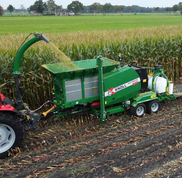 Multibaler KNOLL MultiBaler 820, compact, presse à balles rondes midi haute pe ...