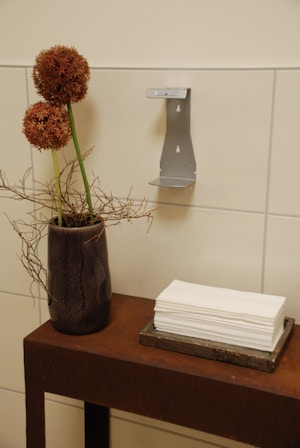 bodo_ehmann_gmbh-clean-4-health_firmenpräsentation_5_Desinfektionsmittelhalter universell