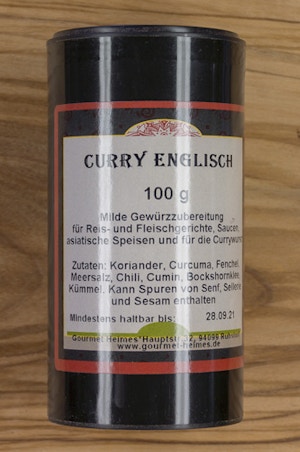 gewürz_und_gastro_grosshandel_silke_heimes_firmenpräsentation_5_Gewürzdosen schwarz mit Streueinsatz