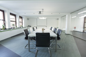 bhi_-_biohealth_international_gmbh_firmenpräsentation_3_Konferenzraum