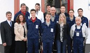 bezold_präzisionstechnik_firmenpräsentation_1_Bezold Mitarbeiter