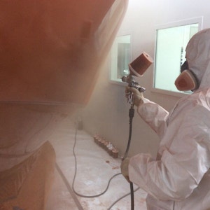 m._u._h._von_der_linden_gmbh_firmenpräsentation_5_Schulung in der AWLGRIP Spritzkabine 