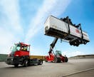 Reachstacker und Terminal Traktor